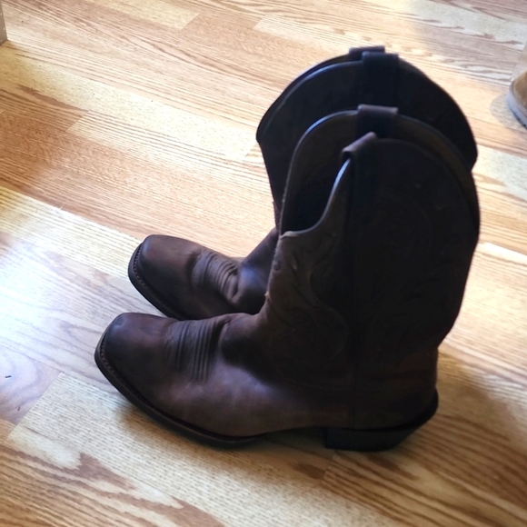 Ariat Shoes Ariat Mens Boots Size 1 Poshmark